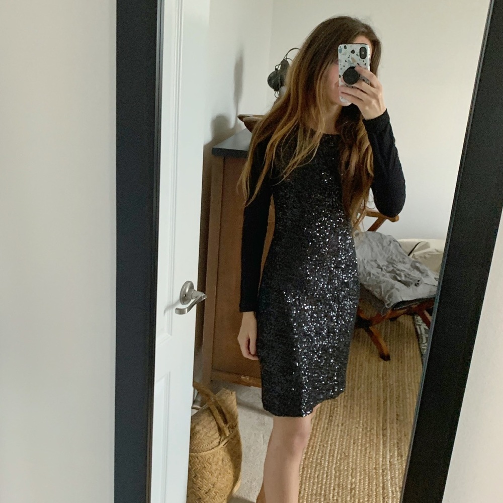 🧈 Buttery Soft Shift Dress w/ Sequin Front